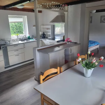 招待所 A Cozy House To In 旺代尔